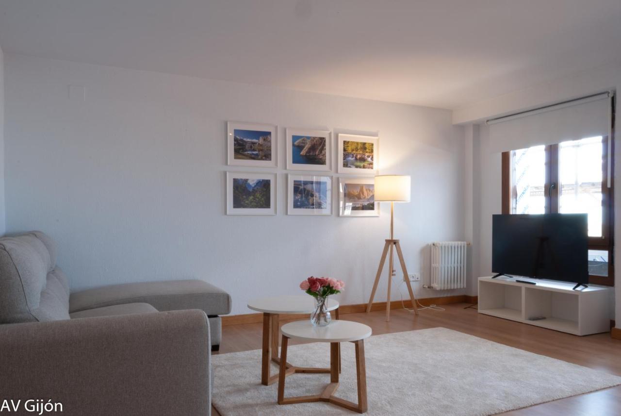 Av Avda. Costa 108 Apartment